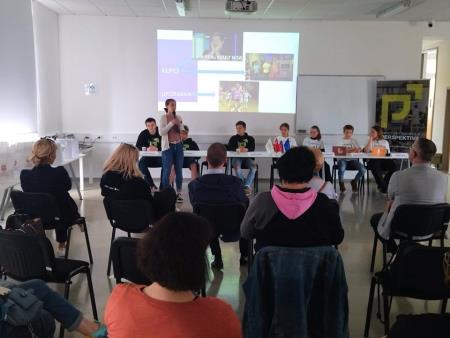 MLADI SO NAM LAHKO NAVDIH, KAKO USPETI NA PODJETNIŠKI POTI 1